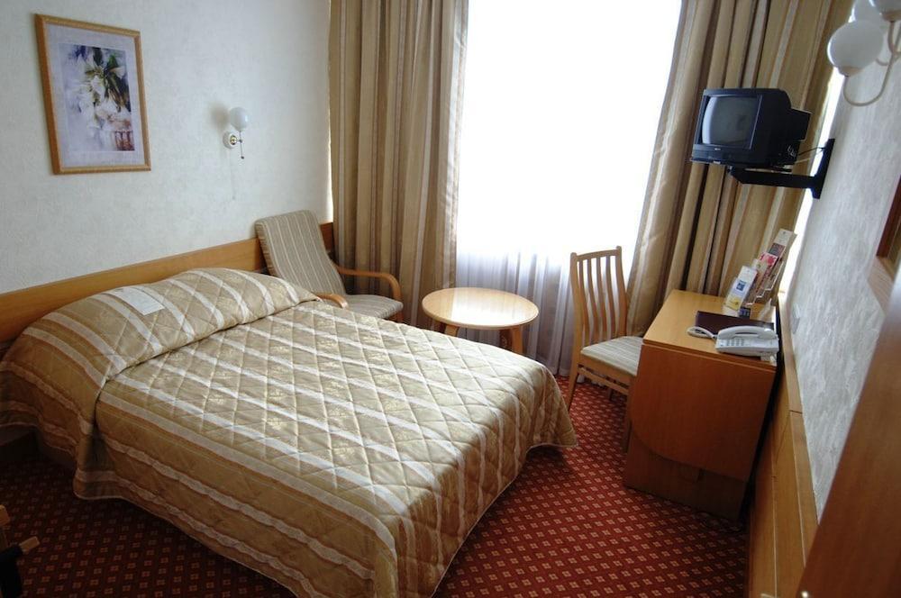 Premier Rus 3*